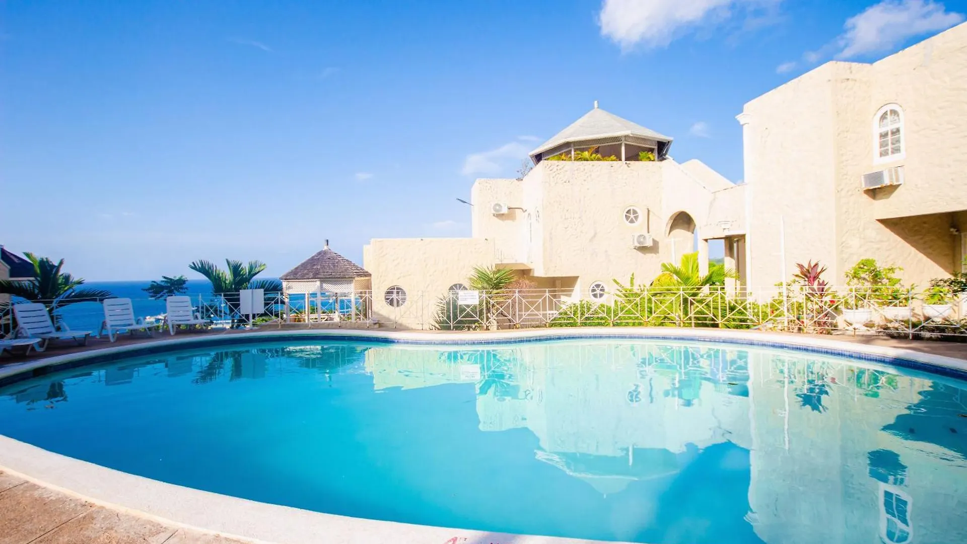 Aparthotel Columbus Heights Ocho Rios Ocean View Sleeps1-2 Person